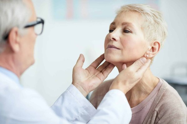 Quels aliments inclure dans votre alimentation pour améliorer la santé de la thyroïde ?